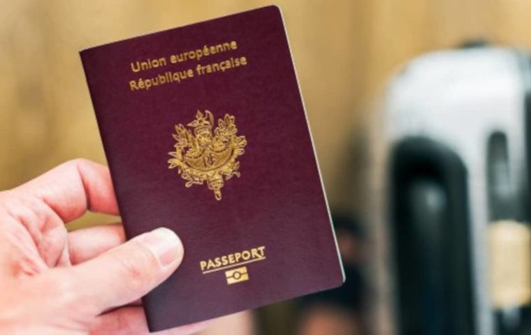 Modèle de lettre de renouvellement d’un passeport en urgence
